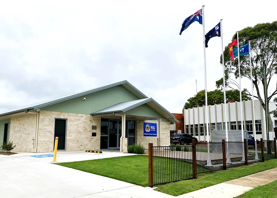 Dropin-Centre-Building-front-with-flags-2022-Murgon-RSL